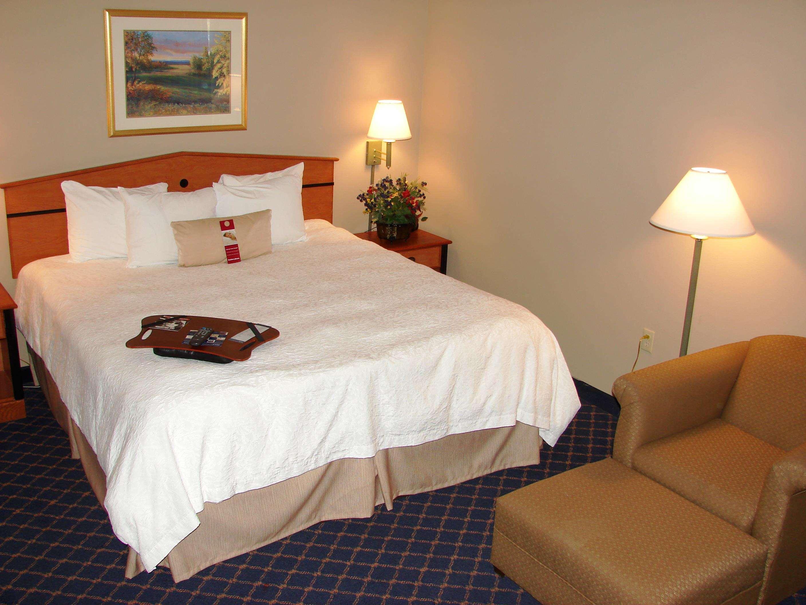 Hampton Inn Hutchinson Exterior photo