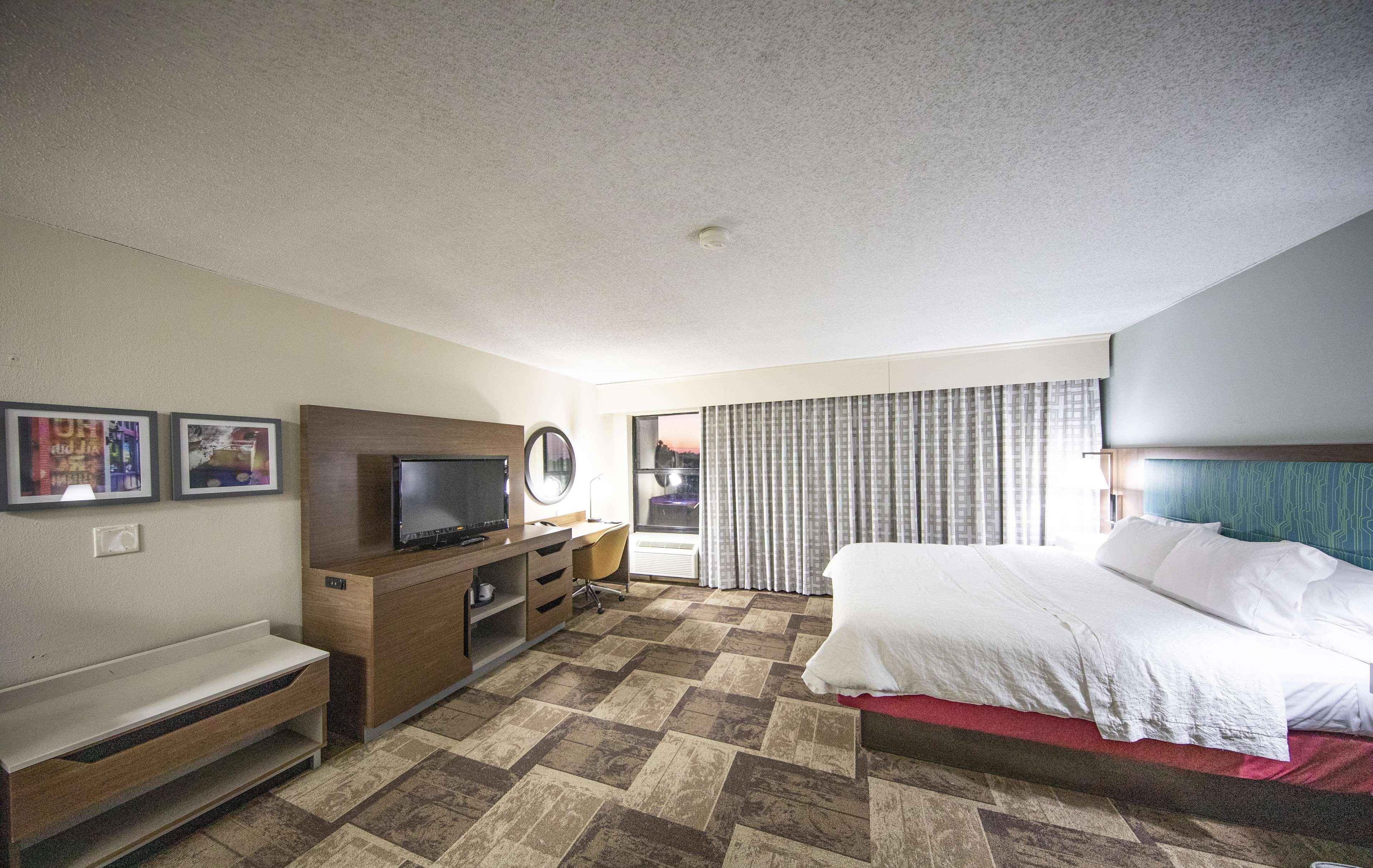 Hampton Inn Hutchinson Exterior photo