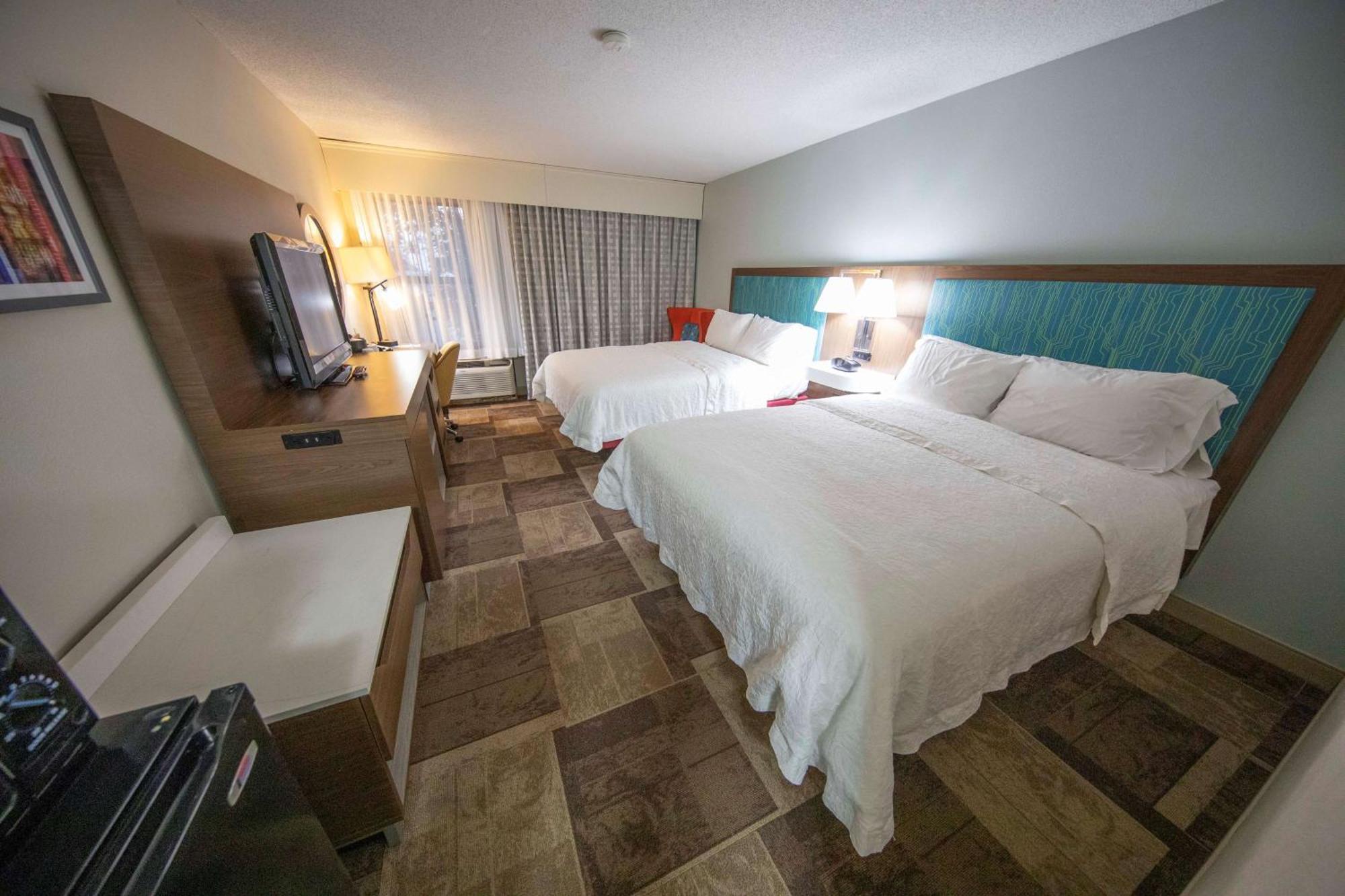 Hampton Inn Hutchinson Exterior photo